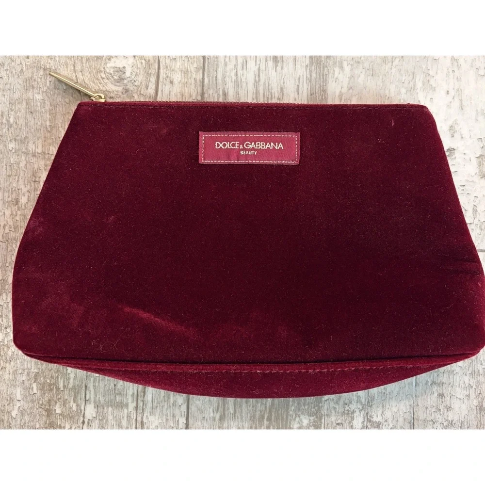DOLCE & GABBANA BEAUTY RED MAROON ZIPPER POUCH VELOUR VELVET MAKEUP BAG TRAVEL